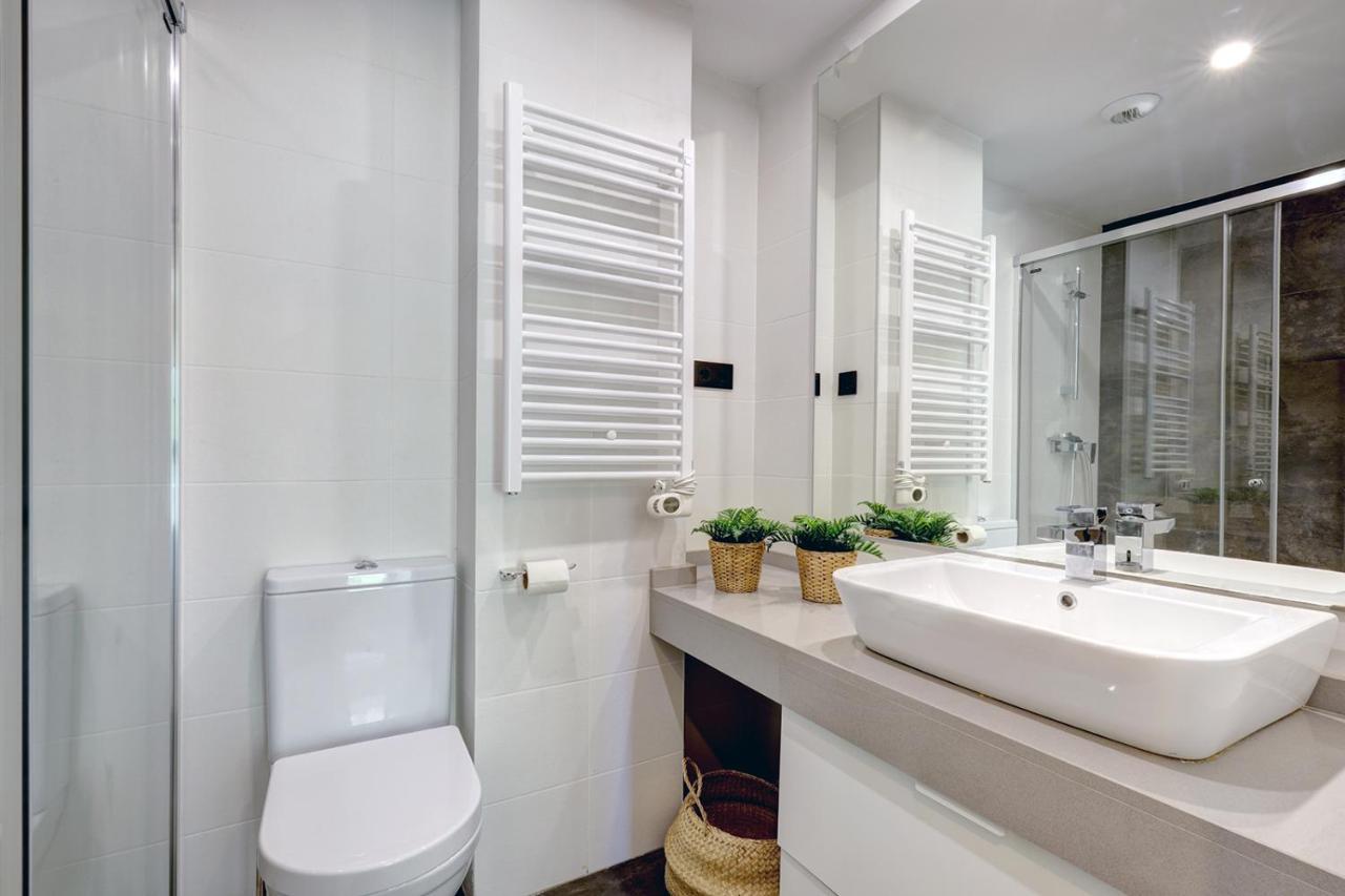 Stylish 2 Bedroom Apartment In Estepona Old Town Bagian luar foto