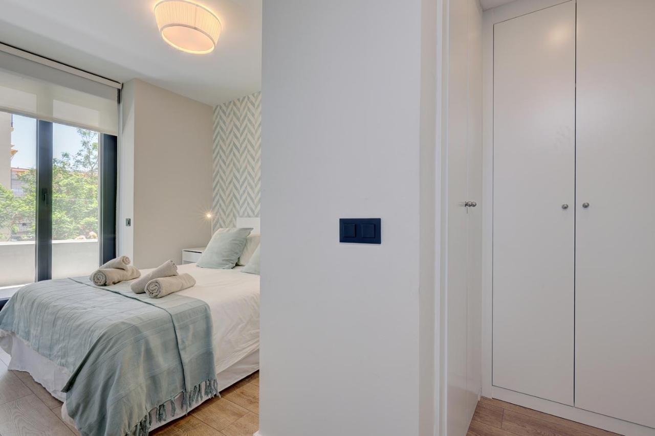 Stylish 2 Bedroom Apartment In Estepona Old Town Bagian luar foto