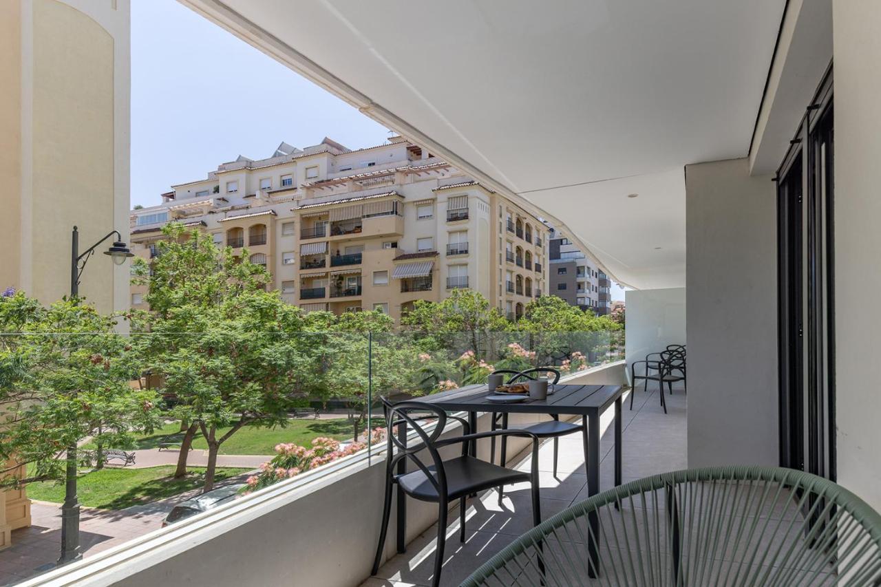 Stylish 2 Bedroom Apartment In Estepona Old Town Bagian luar foto
