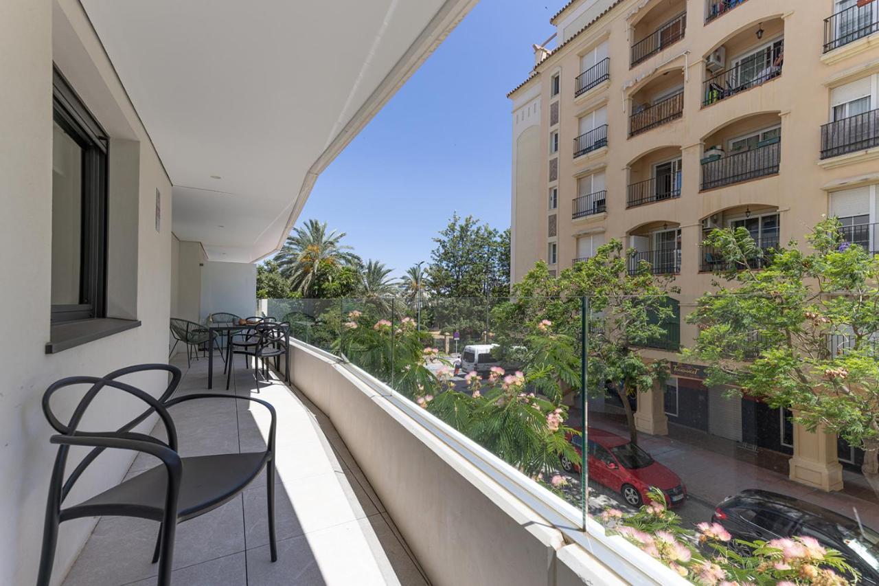 Stylish 2 Bedroom Apartment In Estepona Old Town Bagian luar foto