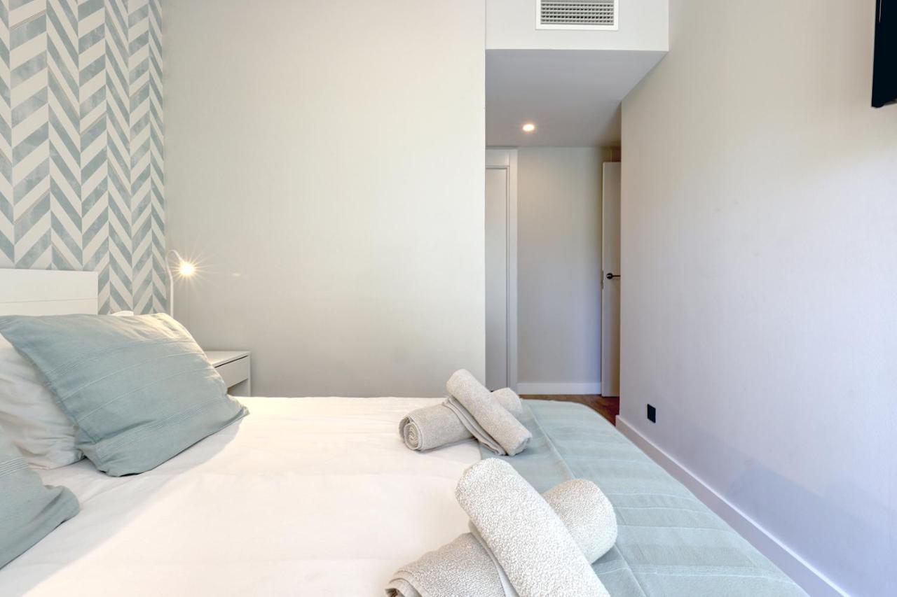 Stylish 2 Bedroom Apartment In Estepona Old Town Bagian luar foto